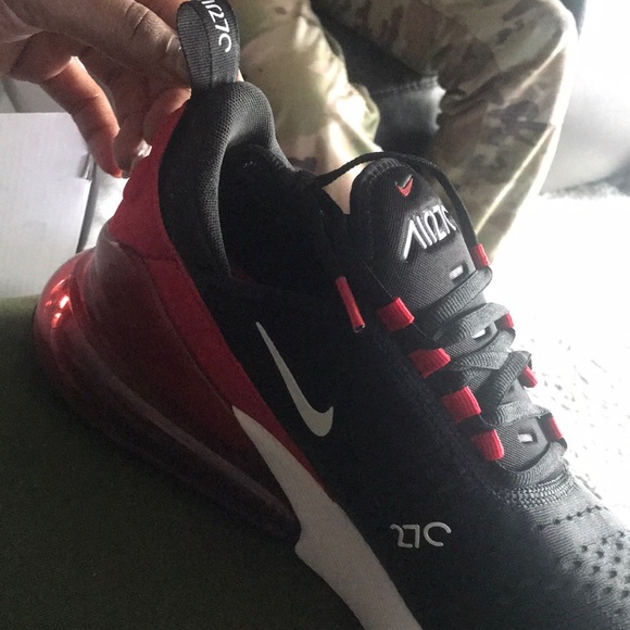Nike Air 270s - Picture 5 of 6